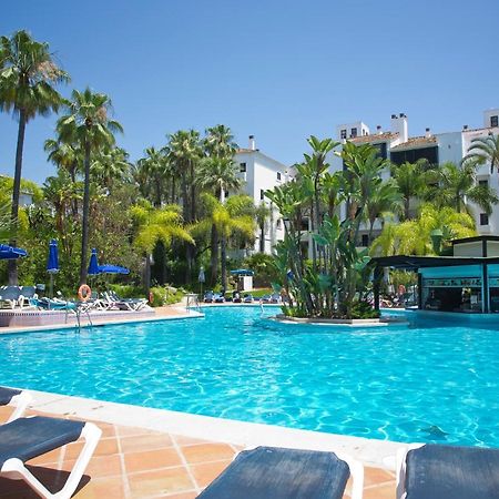Beachfront Luxury Complex With Tropical Gardens & Pools Marbella Exterior photo