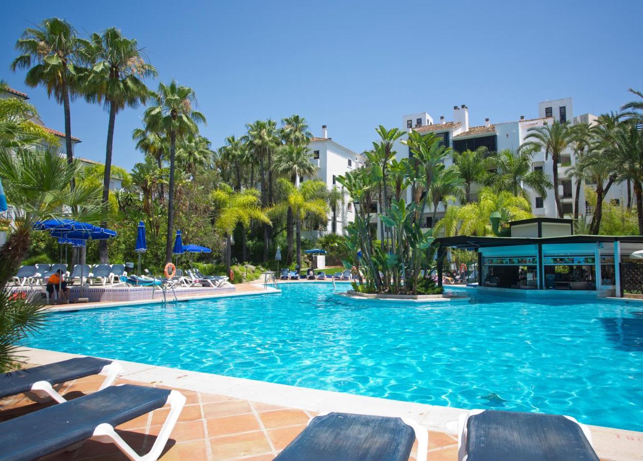 Beachfront Luxury Complex With Tropical Gardens & Pools Marbella Exterior photo